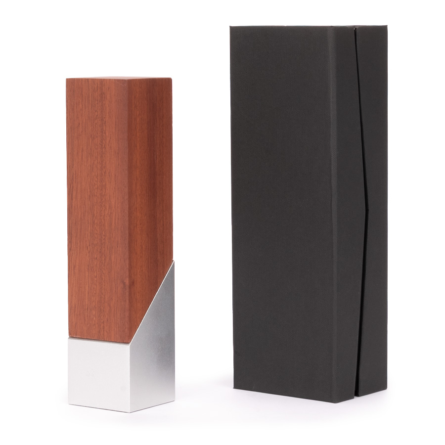 Bloque Trofeo de Acero y Madera 